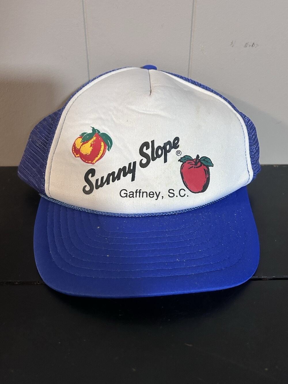 Vintage Sunny Slope Gaffney SC Peach Trucker Hat Cap Snapback Mesh Winner USA